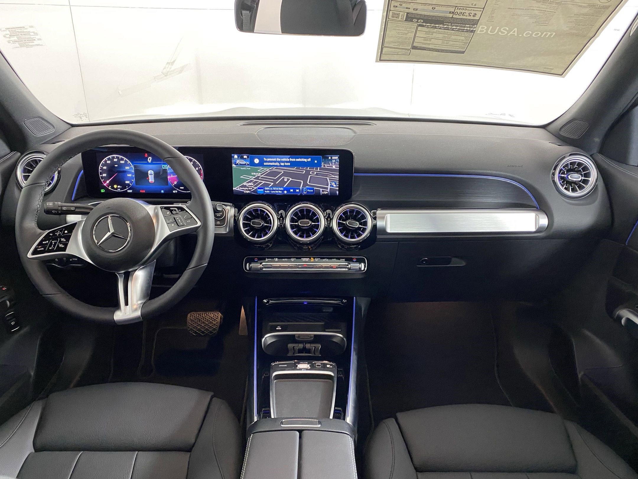 New 2025 Mercedes-Benz GLB 250 4MATIC image 15