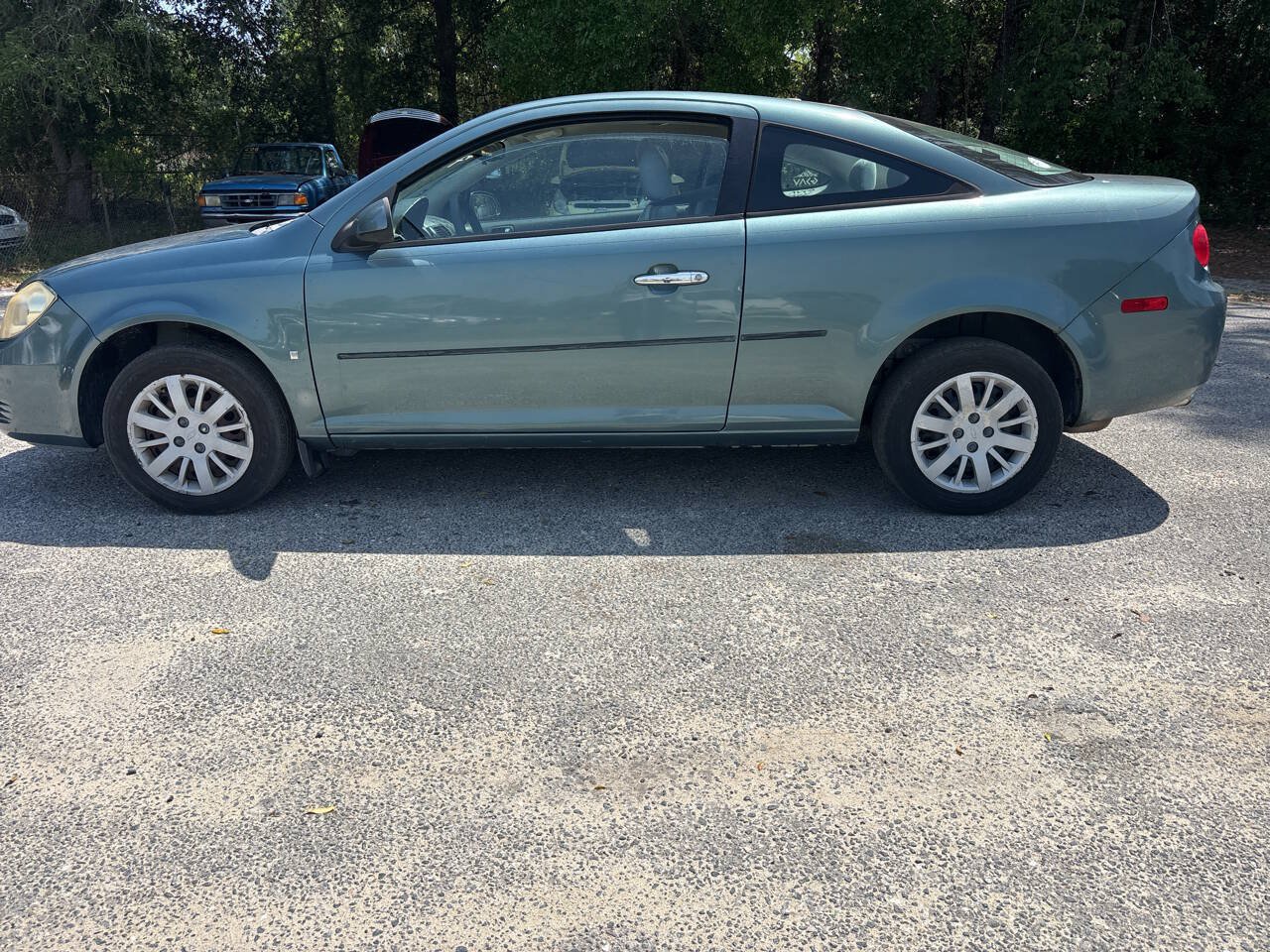 Used 2009 Chevrolet Cobalt LT FWD image 3