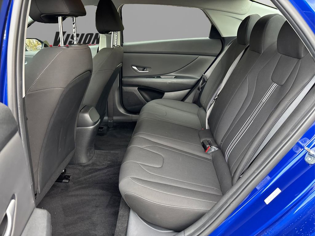 Used 2023 Hyundai Elantra SEL w/ Convenience Package image 10