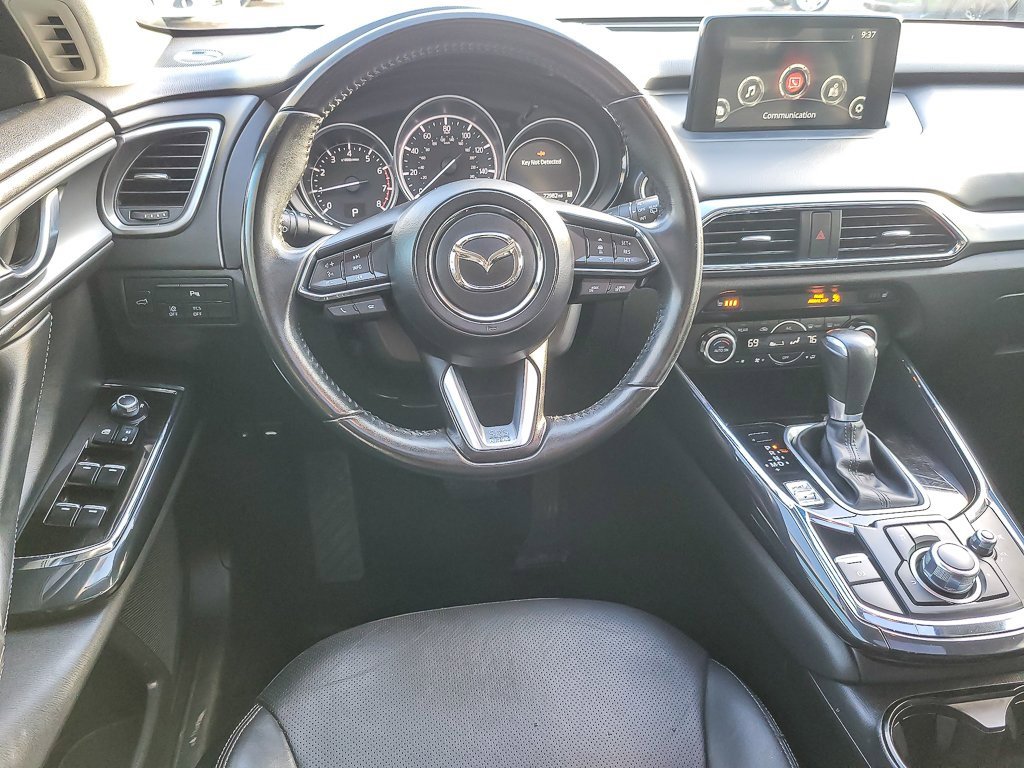 Used 2018 MAZDA CX-9 Touring w/ Touring Premium Package image 11