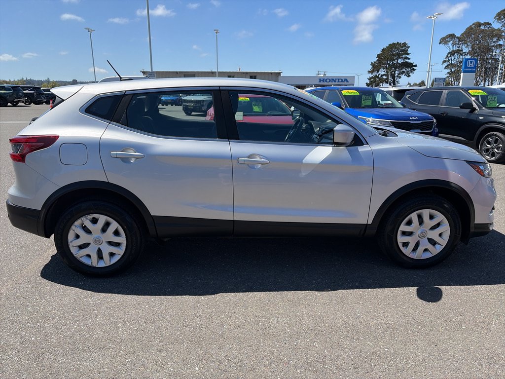 Used 2020 Nissan Rogue Sport S FWD image 7