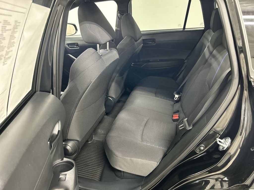 Used 2025 Toyota Corolla Cross AWD Hybrid w/ Moonroof Package image 20