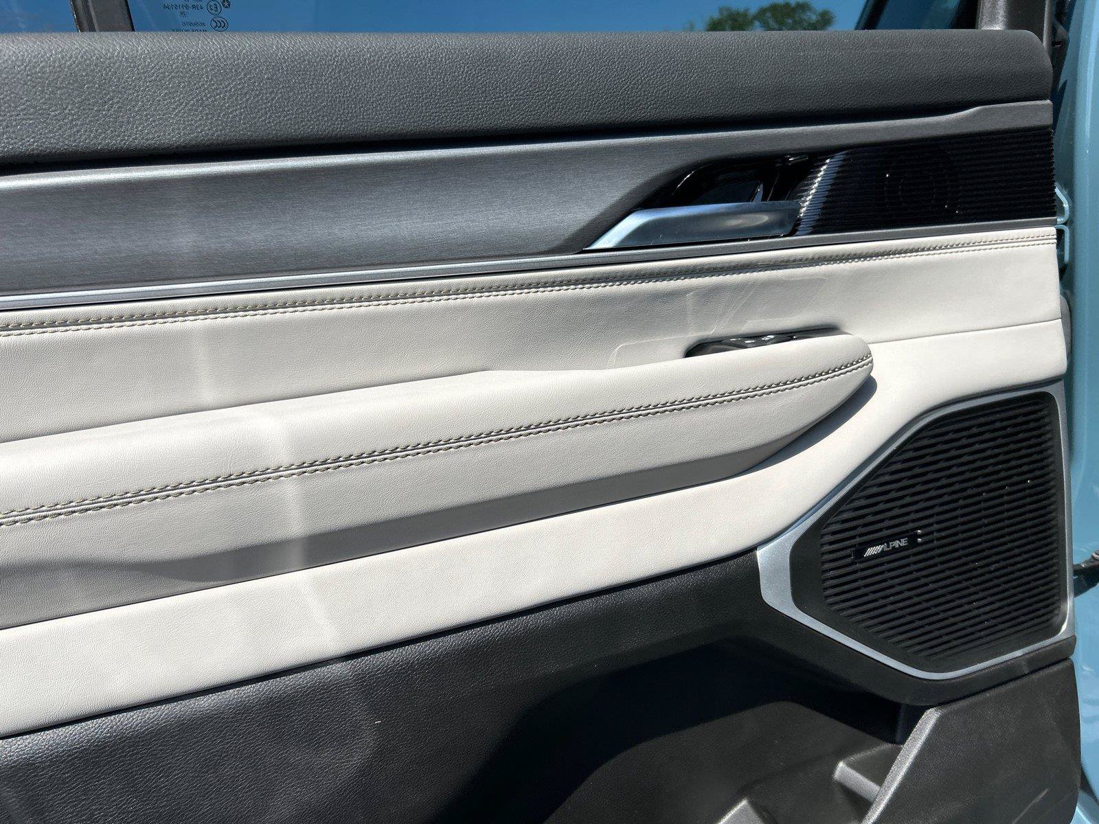 New 2026 Jeep Grand Wagoneer 2WD image 36