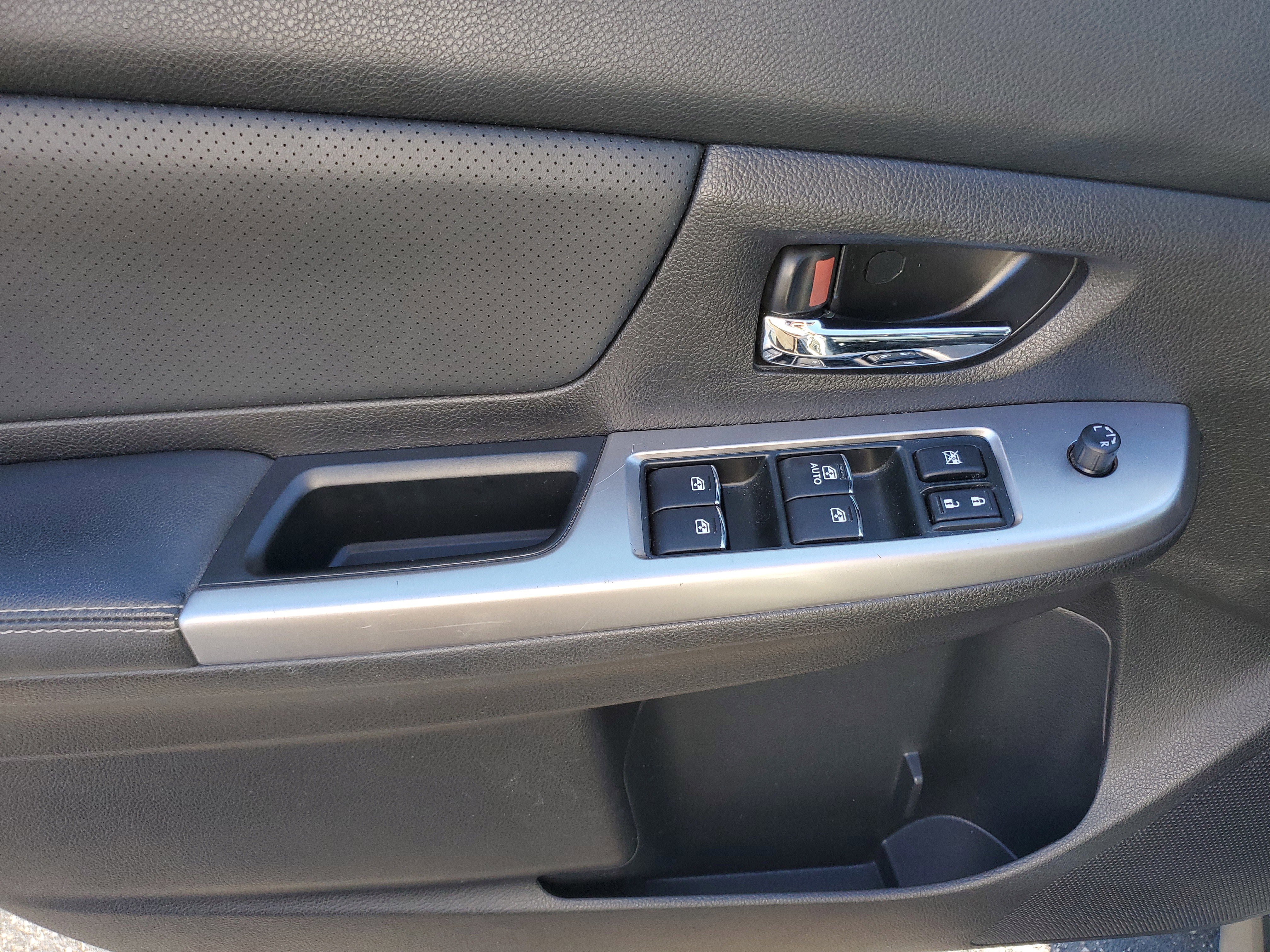 Used 2015 Subaru Crosstrek 2.0i Limited image 16