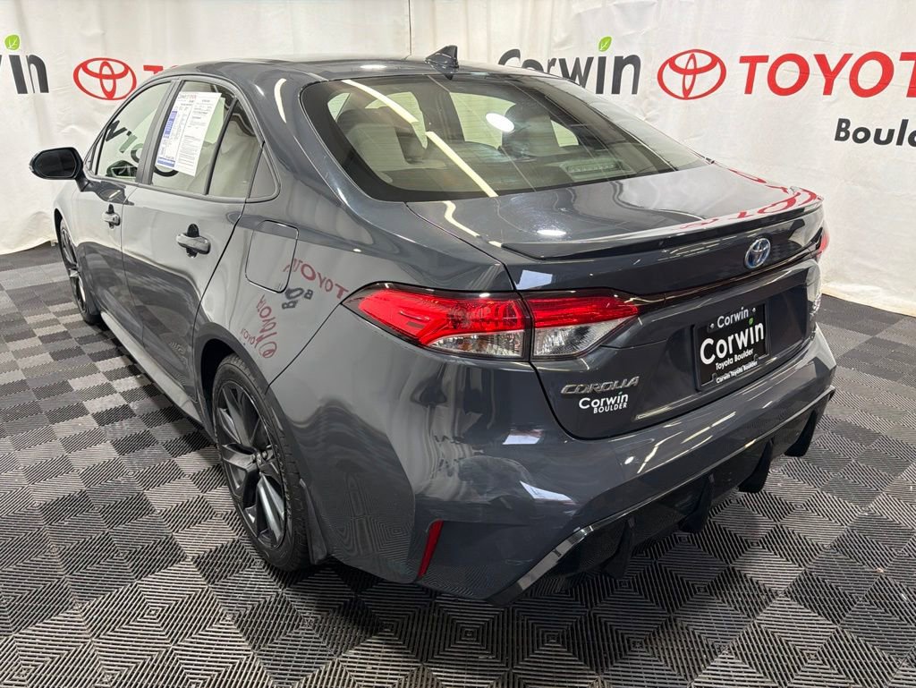 Used 2023 Toyota Corolla SE w/ SE Package FWD image 5