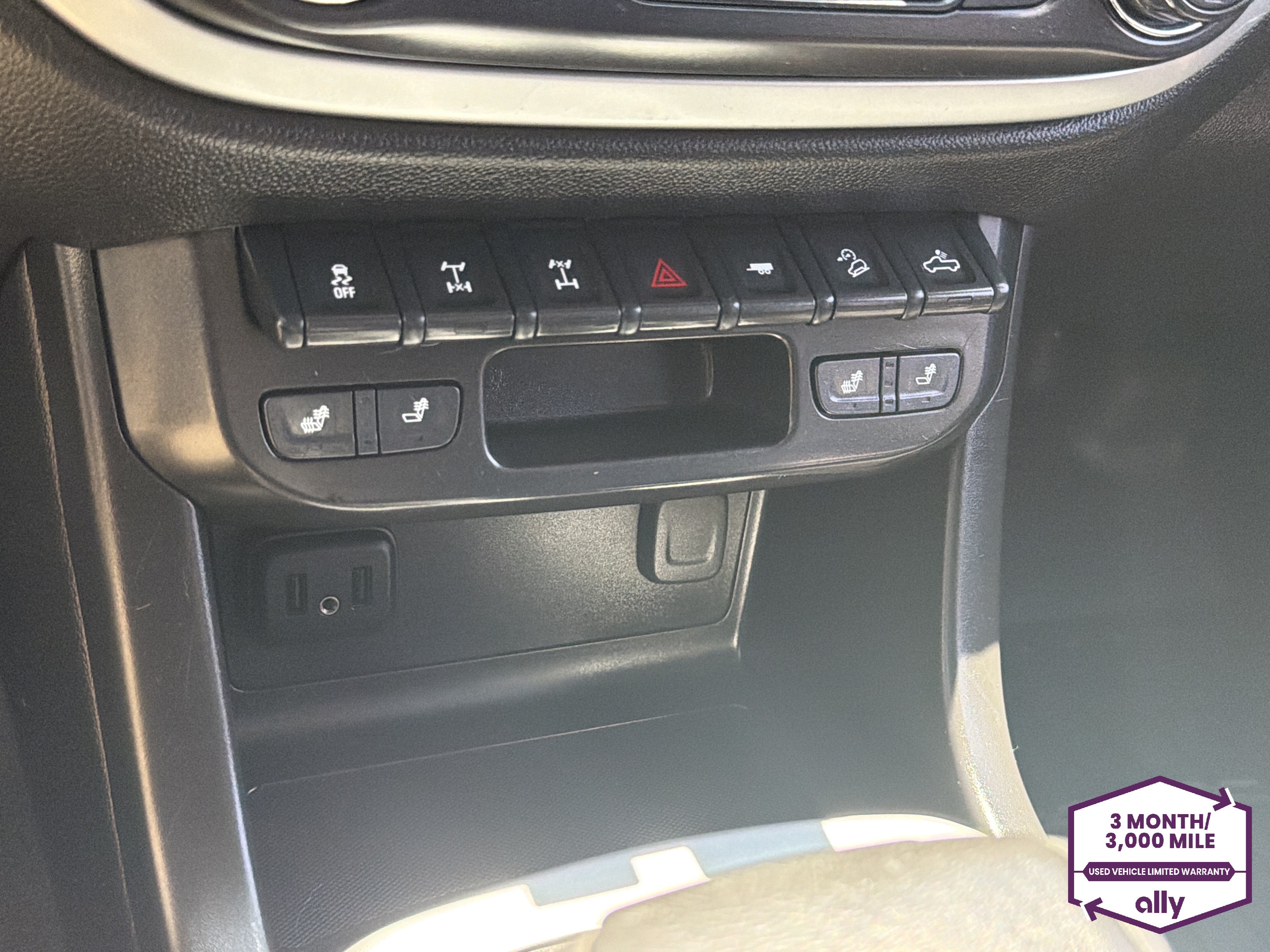 Used 2021 Chevrolet Colorado ZR2 AWD/4WD image 23