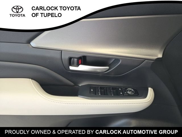 Used 2025 Toyota Grand Highlander FWD image 14