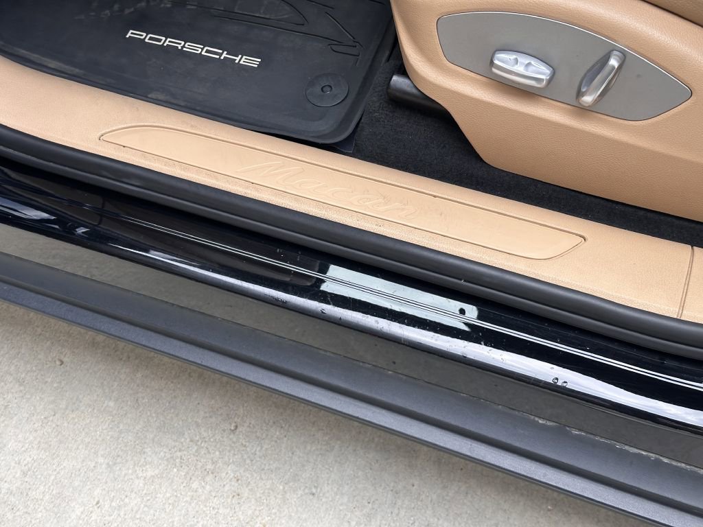 Used 2017 Porsche Macan image 25