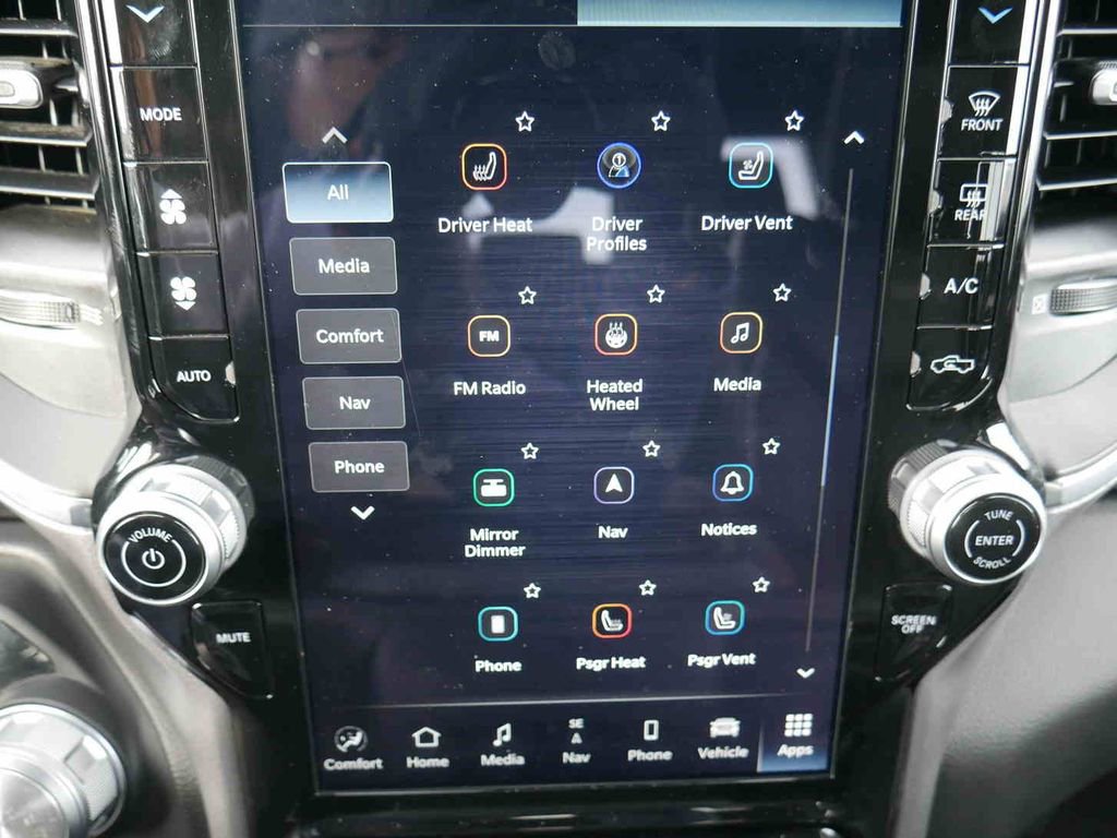 Certified 2025 RAM 1500 Laramie image 39