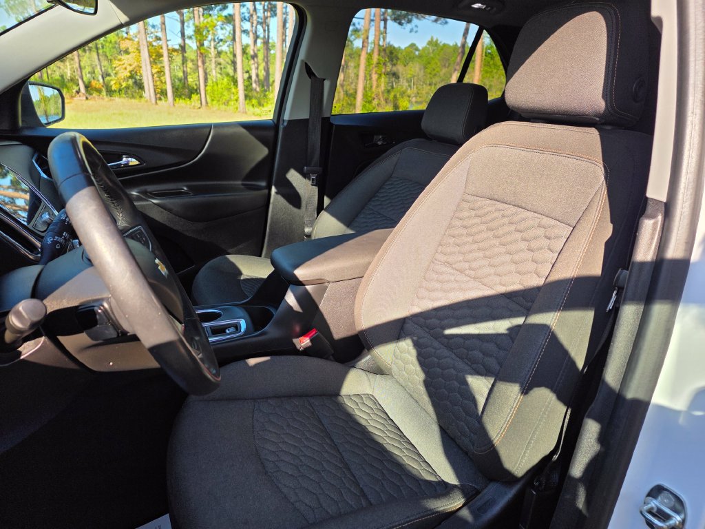 Used 2018 Chevrolet Equinox LT w/ Sun & Infotainment Package AWD/4WD image 14