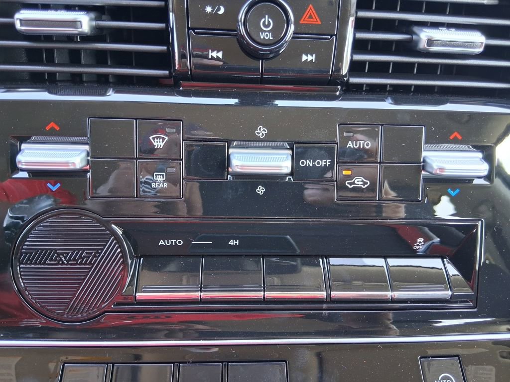 New 2026 Nissan Armada SV image 16