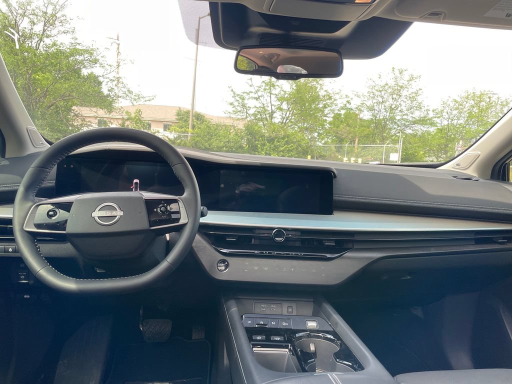 Used 2025 Nissan Murano SL AWD/4WD image 12