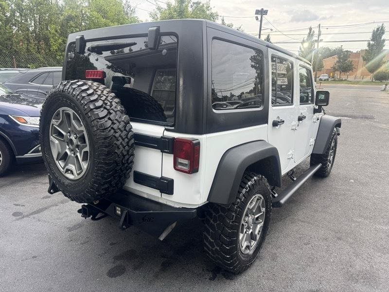 Used 2018 Jeep Wrangler Unlimited Rubicon w/ Connectivity Group AWD/4WD image 6