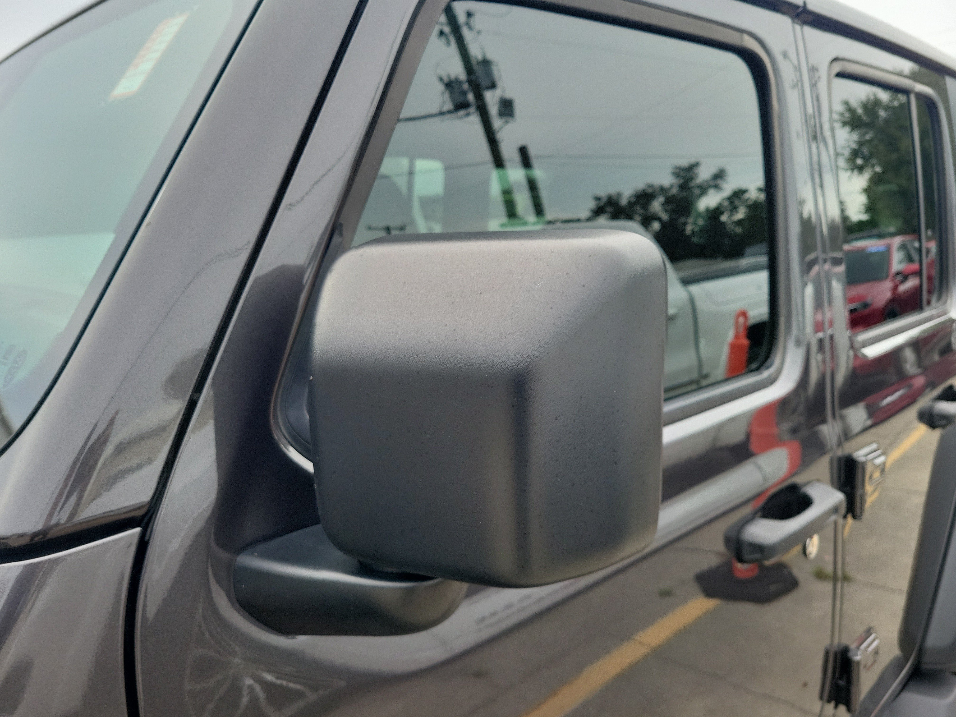 Used 2025 Jeep Wrangler Unlimited Sport AWD/4WD image 5