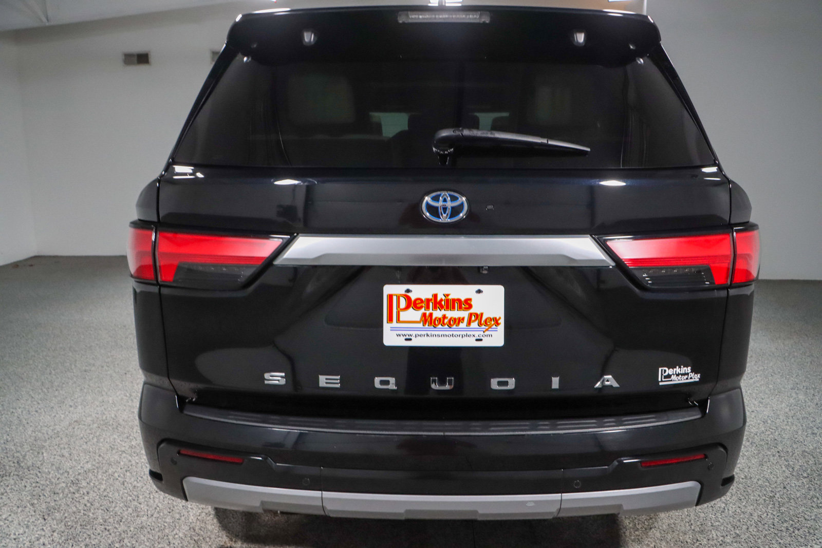 Used 2024 Toyota Sequoia Capstone image 8