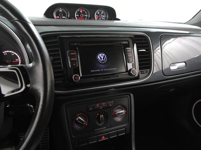 Used 2013 Volkswagen Beetle 2.0T image 7