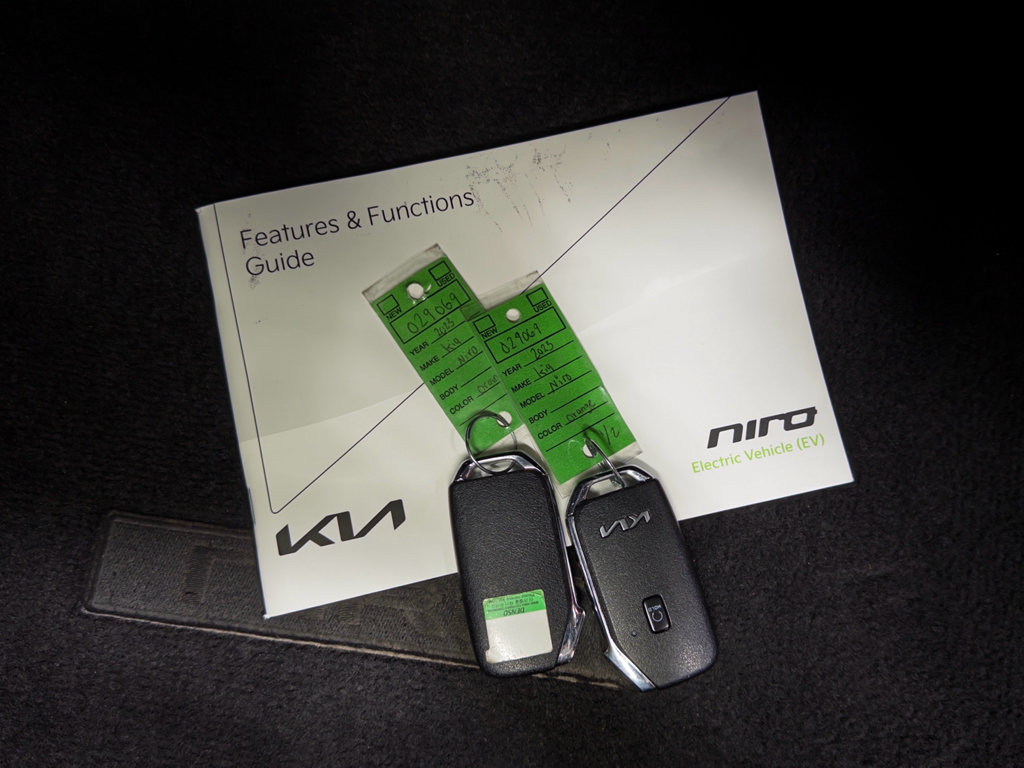 Used 2023 Kia Niro Wind w/ Wind Preserve Package FWD image 23