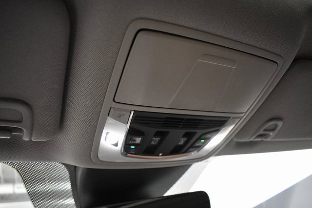 Used 2023 Acura MDX SH-AWD w/ Technology Package image 27