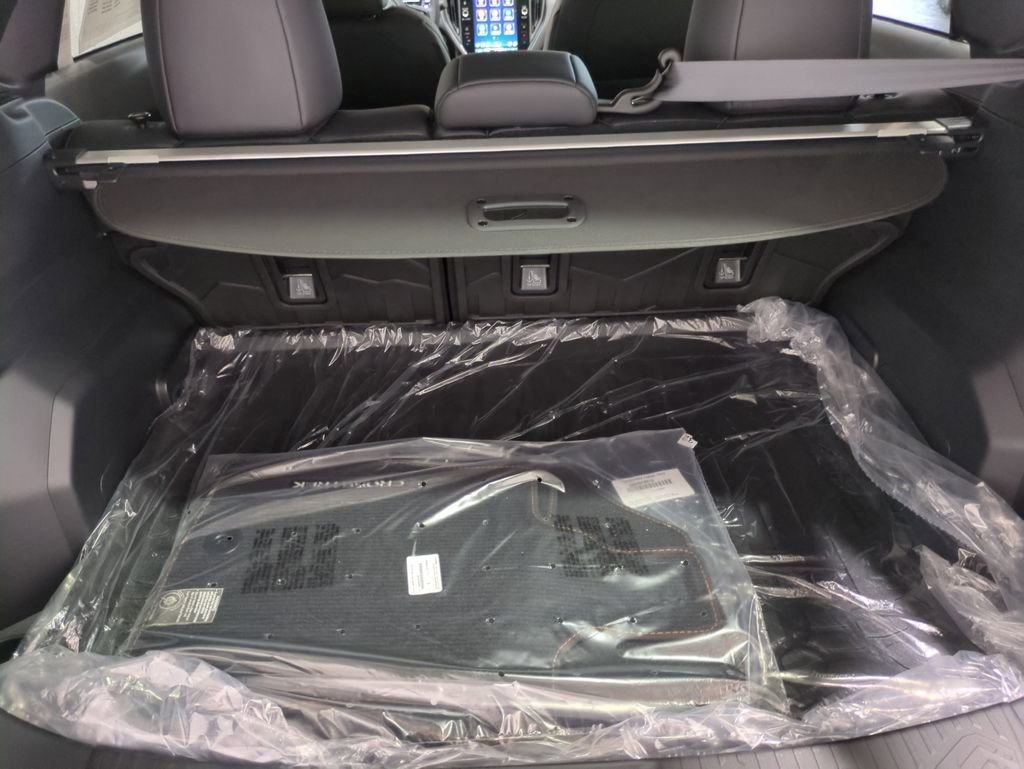 New 2025 Subaru Crosstrek 2.5i Limited w/ Crosstrek Mirror Package image 19