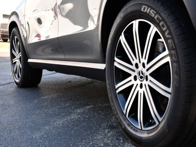 Used 2025 Mercedes-Benz GLE 350 4MATIC image 10