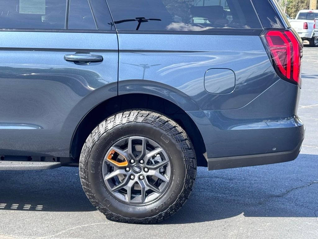 Used 2025 Ford Expedition Tremor image 43