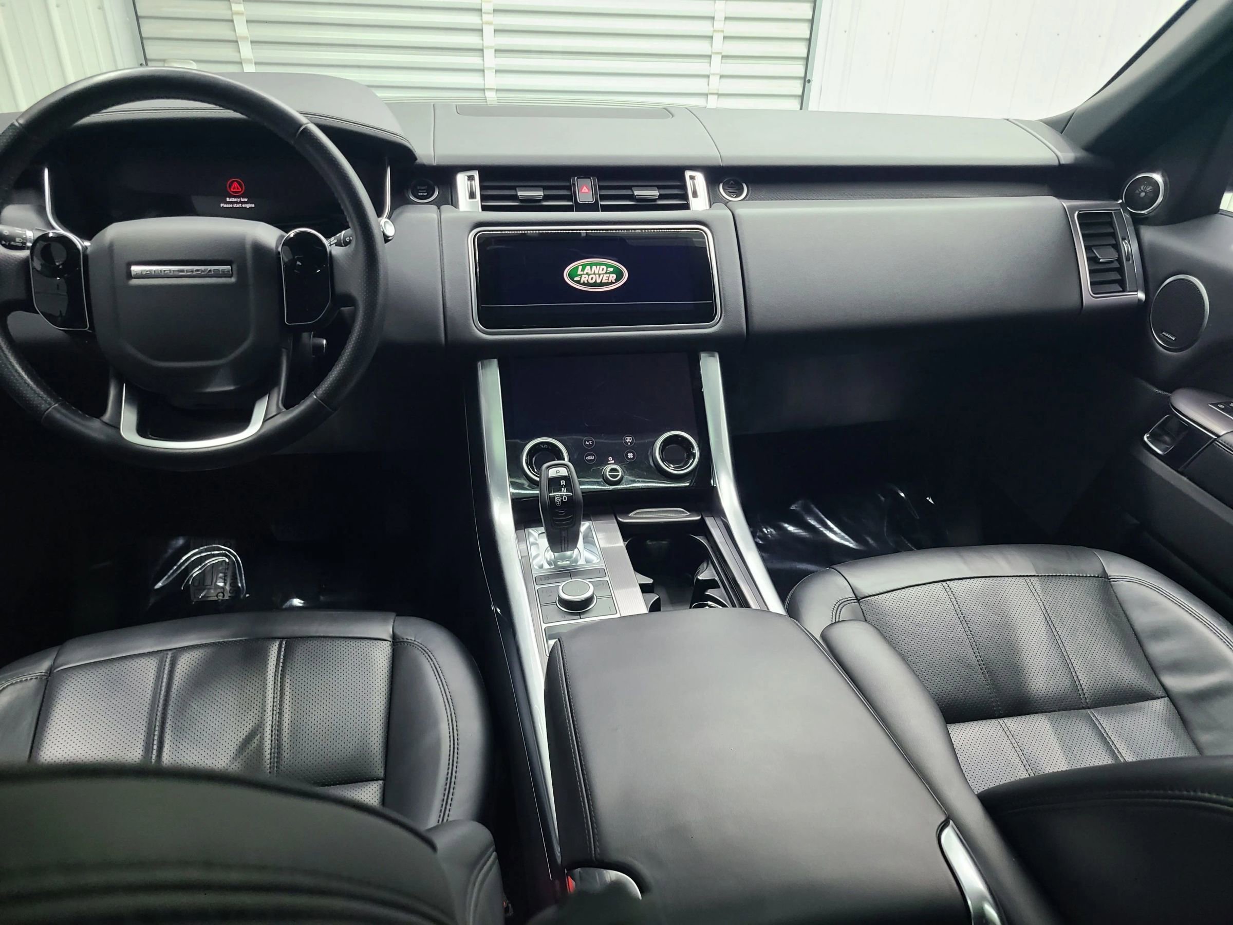 Used 2020 Land Rover Range Rover Sport HSE image 2