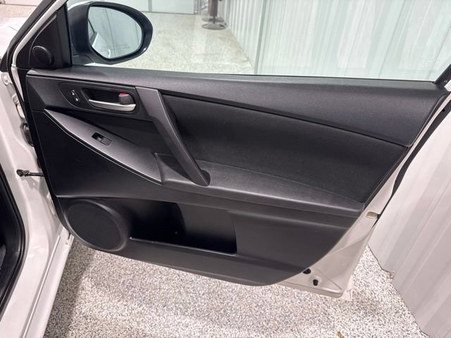 Used 2012 MAZDA MAZDA3 i Touring FWD image 15