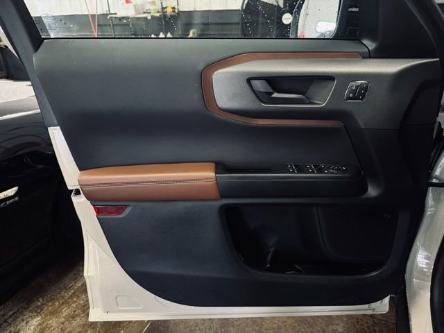 Used 2025 Ford Bronco Sport Outer Banks w/ Outer Banks Tech Package+ image 14