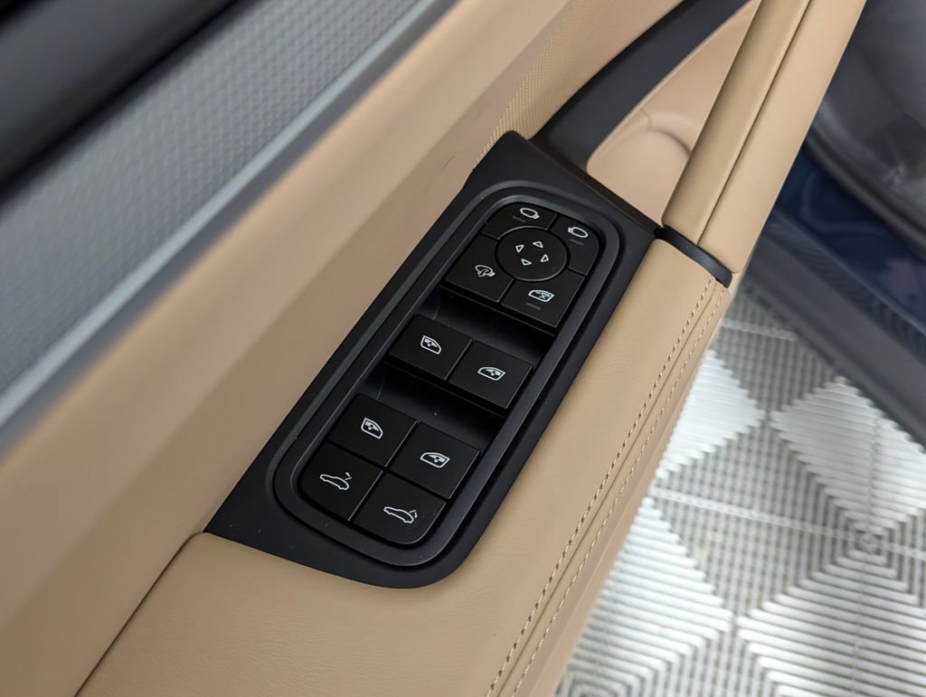 New 2026 Porsche Cayenne AWD/4WD image 27