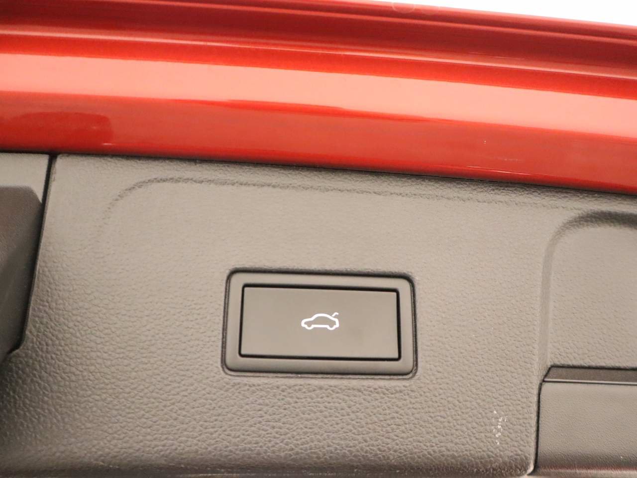 Certified 2024 Volkswagen Atlas SE FWD image 18