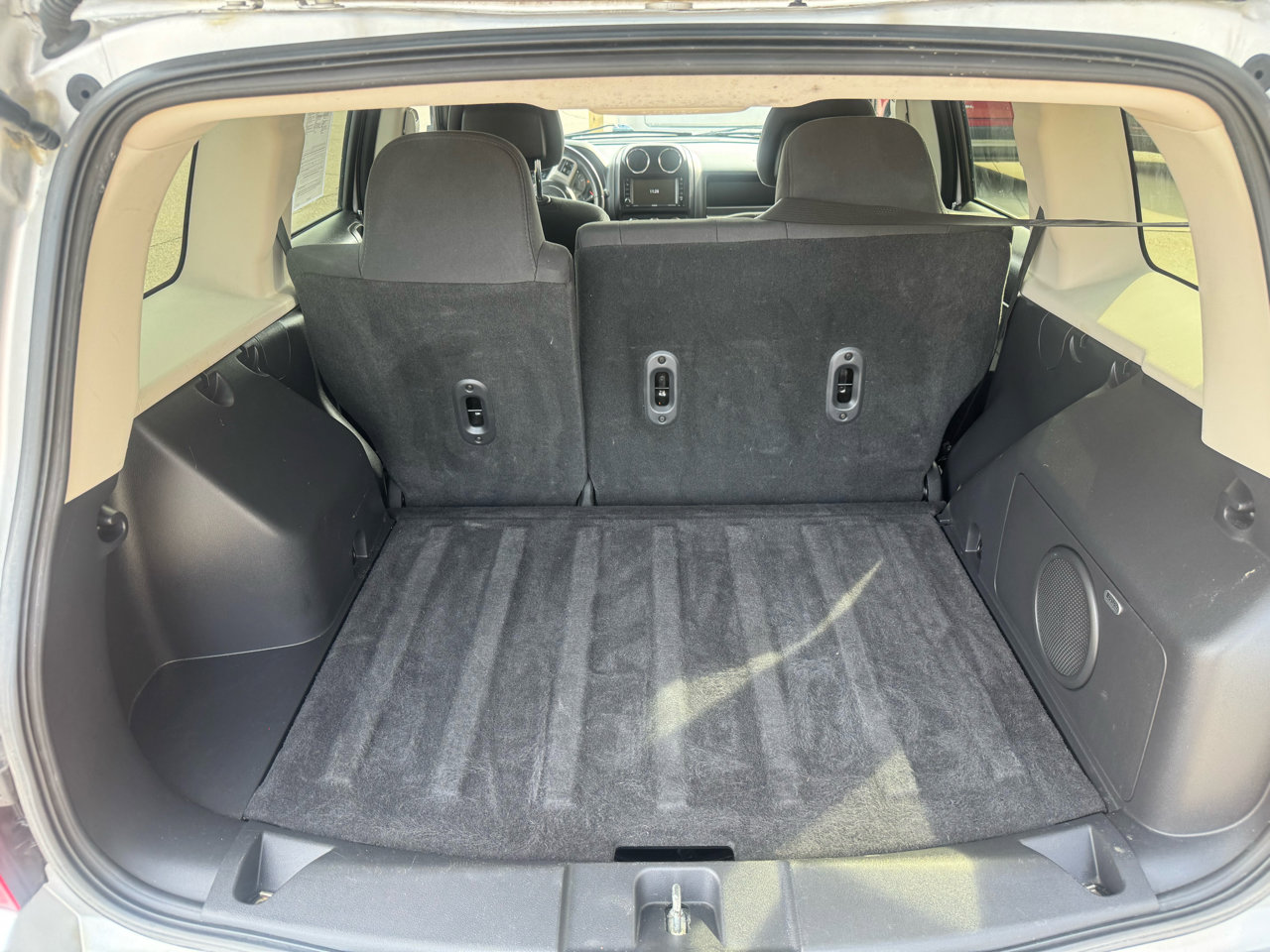 Used 2013 Jeep Patriot Sport image 9