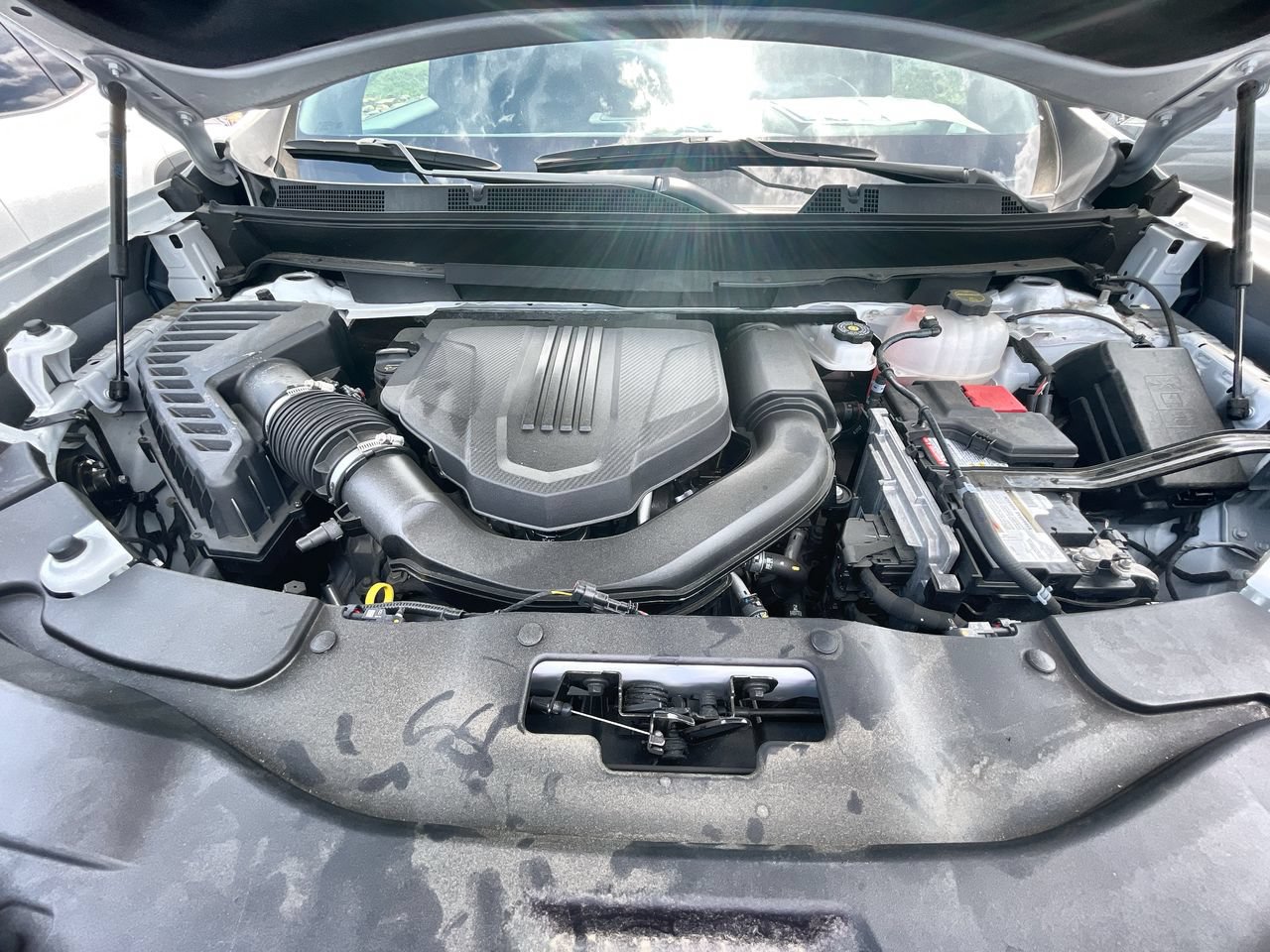 Used 2025 GMC Acadia Elevation FWD image 30