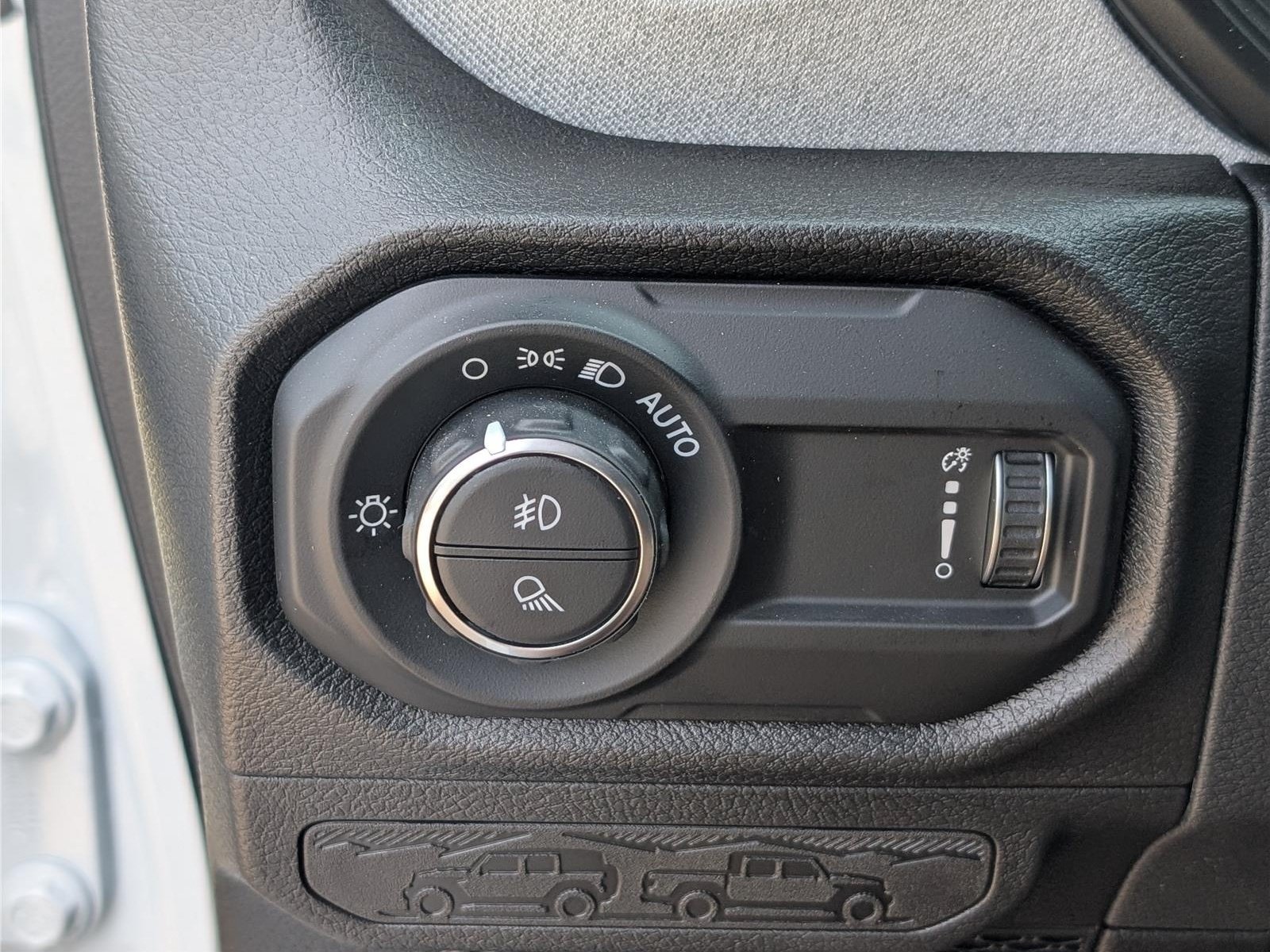 New 2026 Jeep Gladiator Sport AWD/4WD image 17