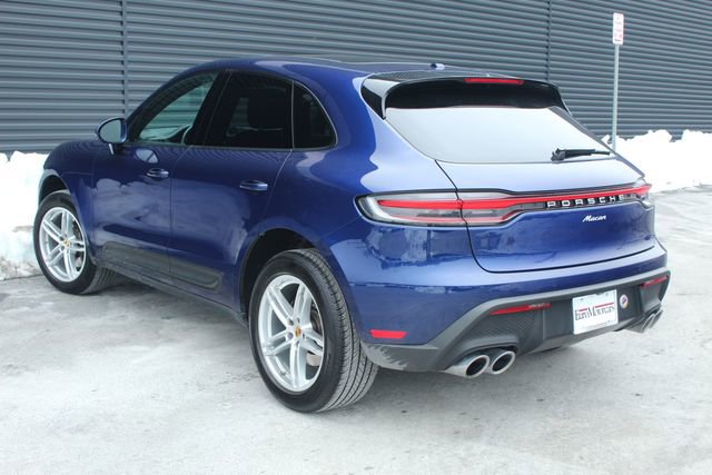 Certified 2024 Porsche Macan image 3