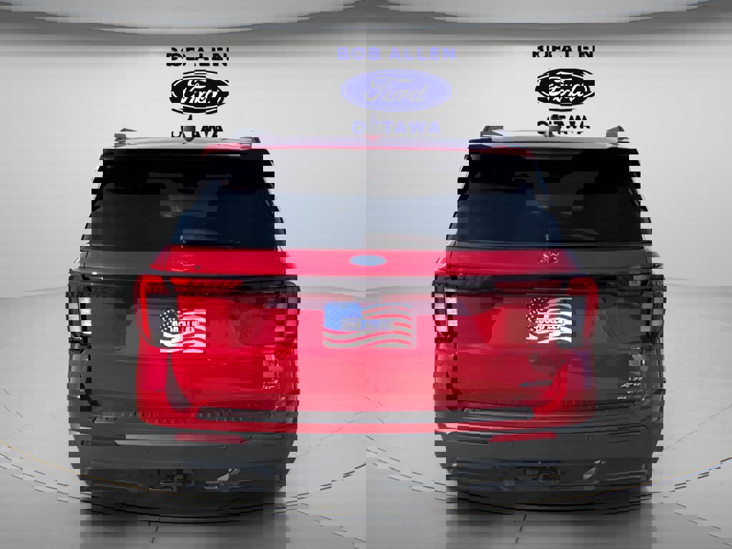 New 2026 Ford Explorer ST-Line w/ ST-Line Street Pack image 7