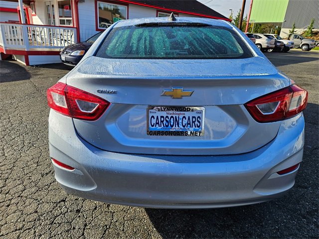 Used 2018 Chevrolet Cruze LS image 4
