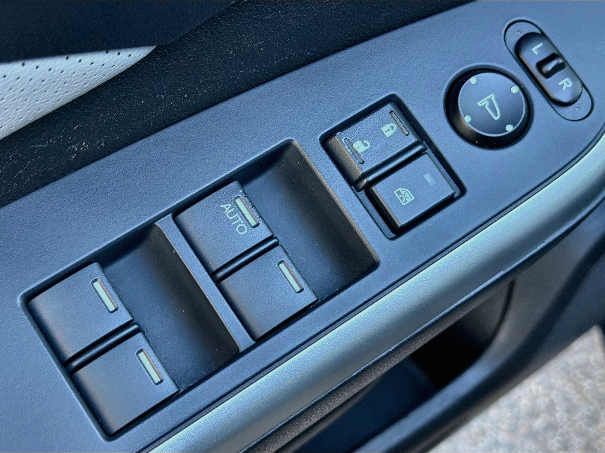 Used 2016 Honda CR-V EX-L image 15