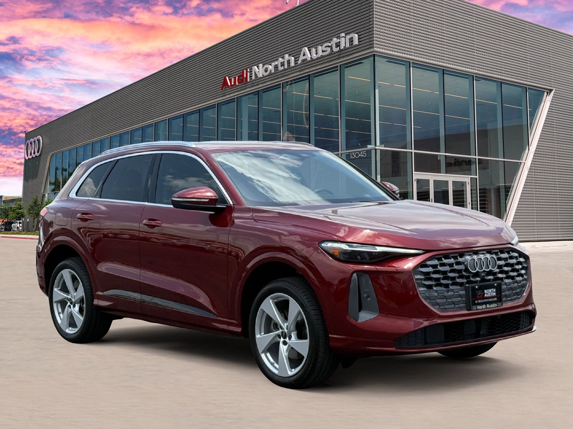 Certified 2025 Audi Q5 Premium w/ Premium Plus AWD/4WD image 5