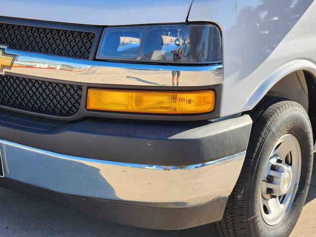 New 2025 Chevrolet Express 3500 w/ Power Convenience Package RWD image 15