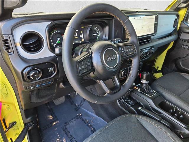 Used 2024 Jeep Wrangler Unlimited w/ Convenience Group AWD/4WD image 15