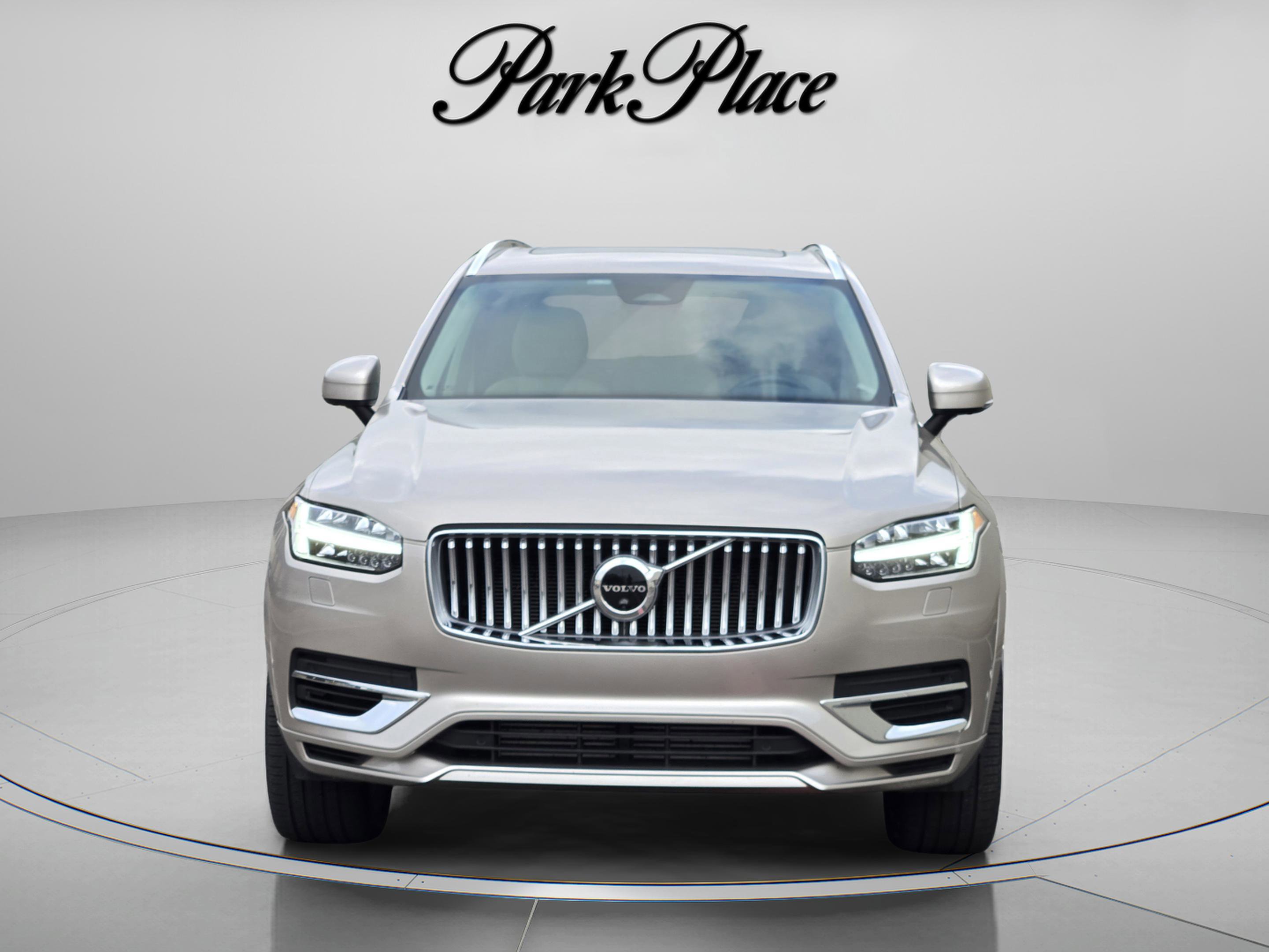 Used 2023 Volvo XC90 T8 Plus w/ Protection Package Premier AWD/4WD image 9