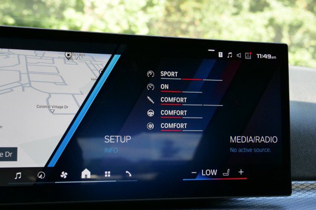 Used 2025 BMW M2 w/ Lighting Package RWD image 19