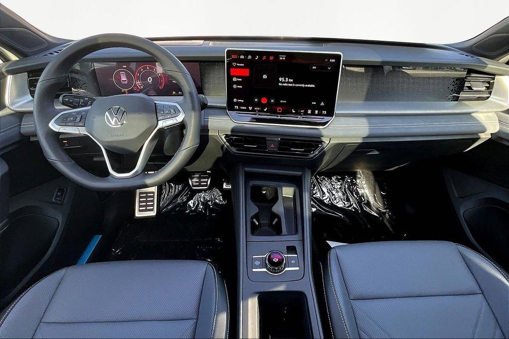New 2026 Volkswagen Tiguan SE R-Line image 7
