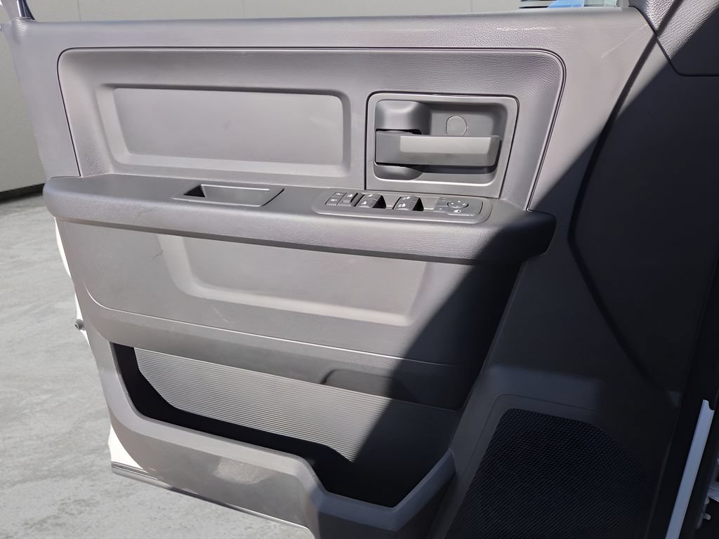 New 2026 RAM 3500 Tradesman w/ Chrome Appearance Group AWD/4WD image 11