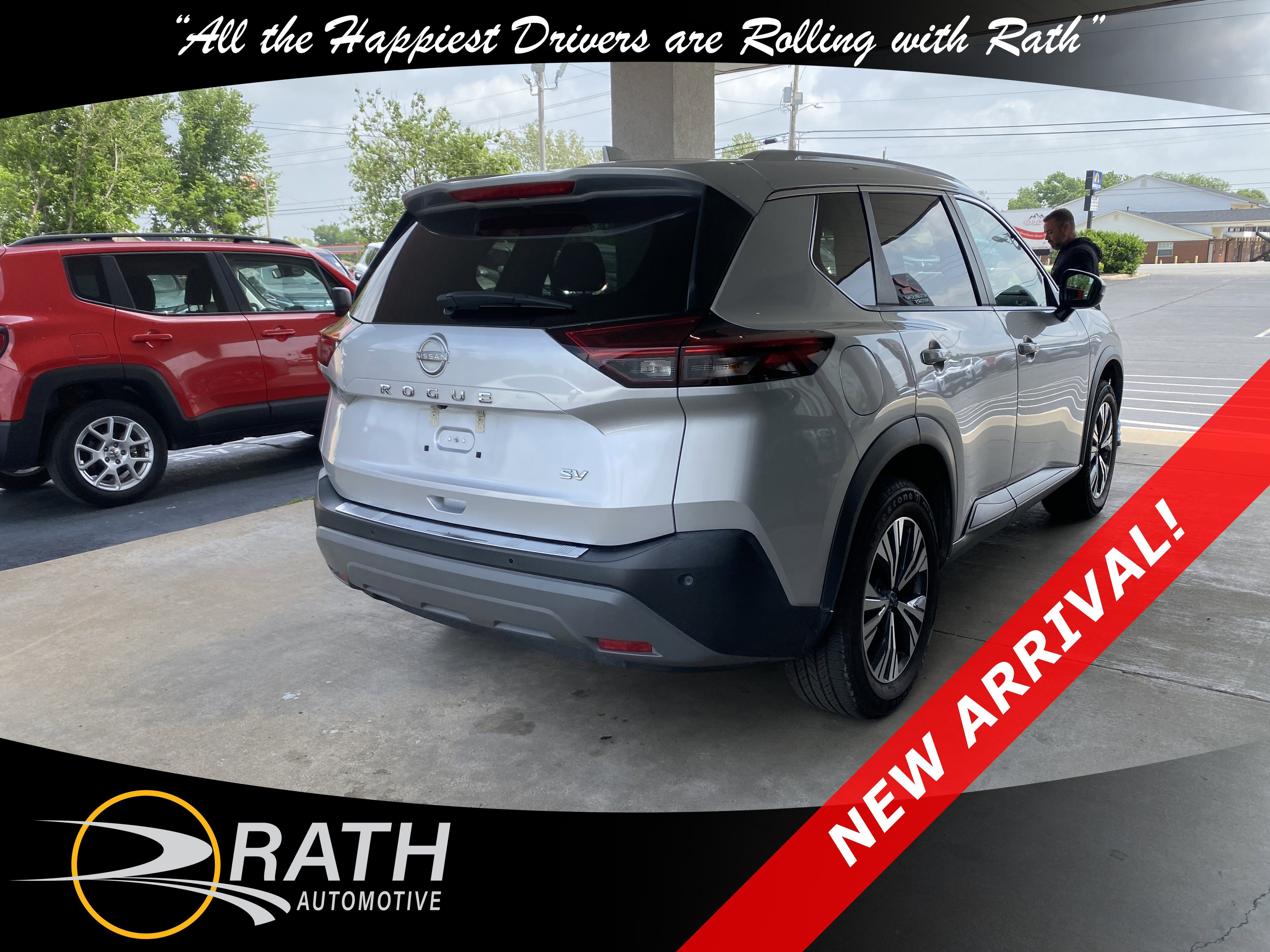 Used 2022 Nissan Rogue SV w/ SV Premium Package FWD image 6