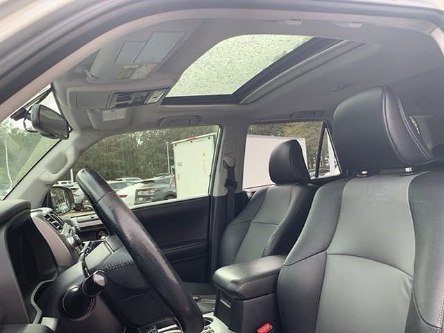 Used 2018 Toyota 4Runner SR5 Premium image 21