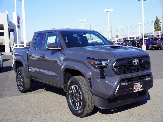Used 2025 Toyota Tacoma TRD Sport w/ TRD Sport Upgrade Package