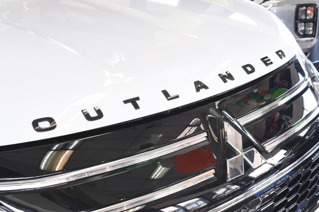 New 2026 Mitsubishi Outlander SEL AWD/4WD image 4
