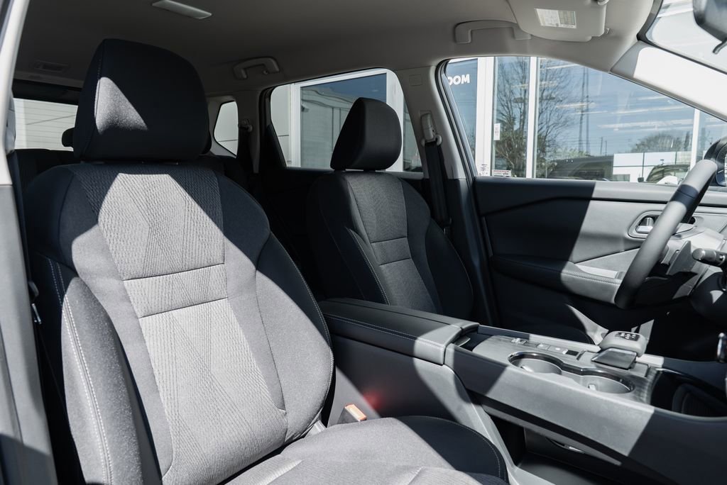 New 2026 Nissan Rogue SV FWD image 26