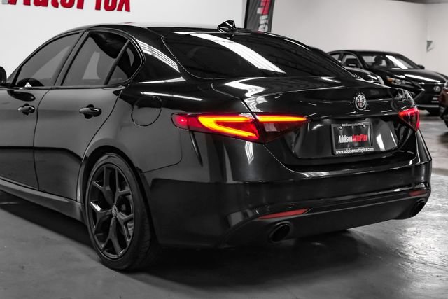 Used 2020 Alfa Romeo Giulia w/ Nero Edizione RWD image 13
